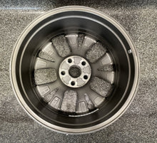 Laden Sie das Bild in den Galerie-Viewer, 1x Alufelge 18 Zoll 7.0" 5x114.3 Toyota Rav 4 I Rim Wheel FEL5564248458bi