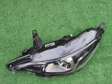Laden Sie das Bild in den Galerie-Viewer, Frontscheinwerfer Peugeot 108 90026268 Links Scheinwerfer Headlight SCH6494057042uu