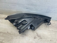 Laden Sie das Bild in den Galerie-Viewer, Frontscheinwerfer Seat Tarraco 5FJ941007J LED Links Scheinwerfer Headlight