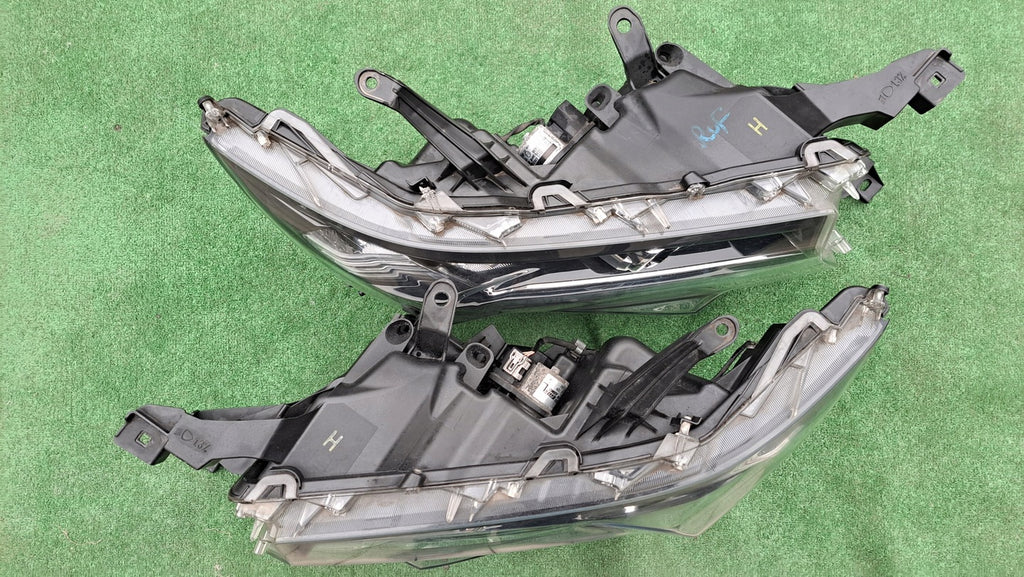Frontscheinwerfer Toyota Land Full LED Ein Stück (Rechts oder Links) Headlight SCH2490407338bx