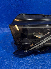 Laden Sie das Bild in den Galerie-Viewer, Frontscheinwerfer Skoda Octavia I 5E4941035 Links Scheinwerfer Headlight SCH7966291179ev