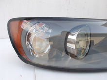 Laden Sie das Bild in den Galerie-Viewer, Frontscheinwerfer Volvo S40 31213179 0301198201 Ein Satz Scheinwerfer Headlight