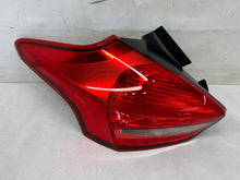 Laden Sie das Bild in den Galerie-Viewer, Frontscheinwerfer Ford Focus F1EB-13465-CF Links Scheinwerfer Headlight