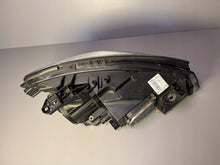 Laden Sie das Bild in den Galerie-Viewer, Frontscheinwerfer Mercedes-Benz Cla 1179065300 LED Links Scheinwerfer Headlight SCH2044502863kk