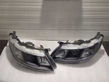 Load image into Gallery viewer, Frontscheinwerfer Saab 9-3 1EL010317-05 Xenon Ein Satz Scheinwerfer Headlight SCH9031727360ky