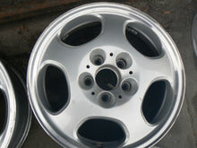 Laden Sie das Bild in den Galerie-Viewer, 4x Alufelge 16 Zoll 7.5" 5x112 41ET A2104011302 Mercedes-Benz Rim Wheel FEL6063951817tl