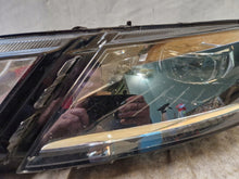 Laden Sie das Bild in den Galerie-Viewer, Frontscheinwerfer Skoda Octavia III 5E1941015E FALSE Scheinwerfer Headlight SCH5799276386dv