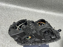 Load image into Gallery viewer, Frontscheinwerfer Skoda Octavia III 5E1941017B Links Scheinwerfer Headlight SCH3440404158kt