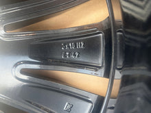 Load image into Gallery viewer, 1x Alufelge 18 Zoll 8.0&quot; 5x108 42ET Glanz Graphit 32209455 Mg S90 Rim Wheel