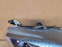 Load image into Gallery viewer, Frontscheinwerfer Toyota Yaris Full LED Links Scheinwerfer Headlight SCH7848769193bl