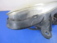 Load image into Gallery viewer, Frontscheinwerfer Toyota Corolla Verso LED Links Scheinwerfer Headlight SCH9207031486op