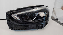 Laden Sie das Bild in den Galerie-Viewer, Frontscheinwerfer Mercedes-Benz 2069063903 Links Scheinwerfer Headlight SCH7436515752mu