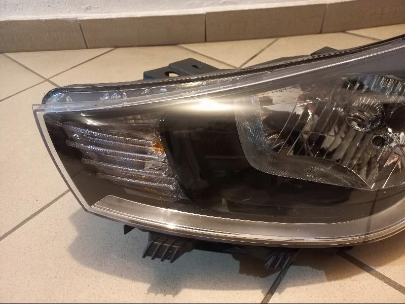 Frontscheinwerfer Kia Rio Links Scheinwerfer Headlight SCH9061119636hp