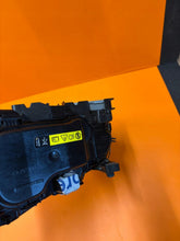 Laden Sie das Bild in den Galerie-Viewer, Frontscheinwerfer Volvo V70 31214348 Xenon Rechts Scheinwerfer Headlight SCH4080266762ze