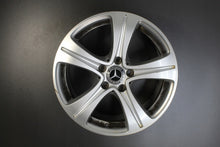 Load image into Gallery viewer, 4x Alufelge 17 Zoll 7.5" 5x112 40ET Glanz Silber A2134011200 Mercedes-Benz W213 FEL6202653600of