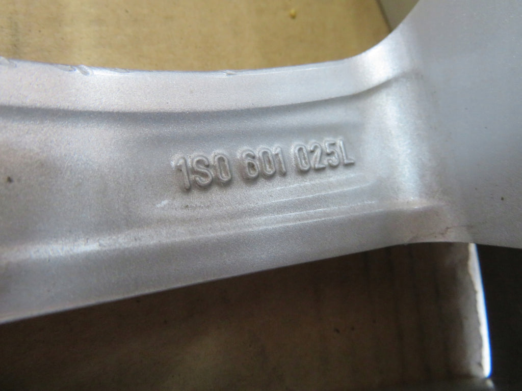 1x Alufelge 16 Zoll 6.0" 4x100 43ET Glanz Silber 1S0601025L VW Up Rim Wheel FEL5546483352tr