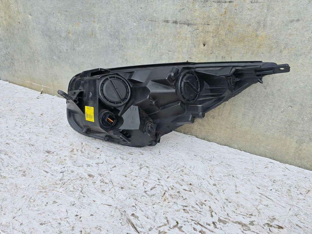 Frontscheinwerfer Kia Venga 92102-1P000 Rechts Scheinwerfer Headlight