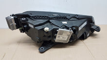 Laden Sie das Bild in den Galerie-Viewer, Frontscheinwerfer Skoda Superb III 3V1941015E Full LED Links Headlight