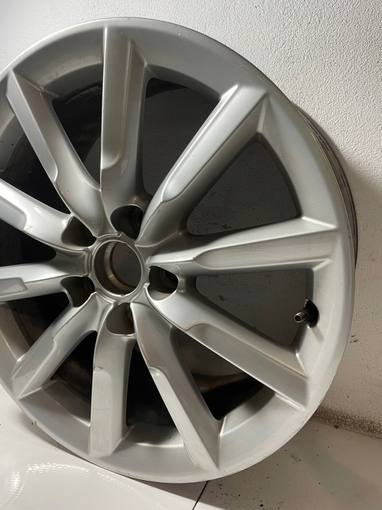 1x Alufelge 17 Zoll 7.0" 5x112 43ET Glanz Silber 8U0601025S Audi Rim Wheel FEL8893984681ky