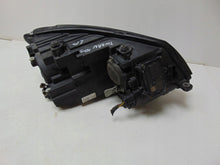 Load image into Gallery viewer, Frontscheinwerfer VW Touran 1T1941751E Xenon Ein Stück (Rechts oder Links)