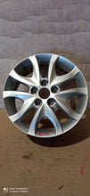 Laden Sie das Bild in den Galerie-Viewer, 1x Alufelge 16 Zoll 6.0&quot; 5x114.3 50ET 529102L210 Hyundai Rim Wheel