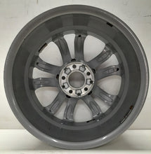 Laden Sie das Bild in den Galerie-Viewer, 1x Alufelge 17 Zoll 7.0&quot; 5x112 48,5ET A2054010200 Mercedes-Benz W205 Rim Wheel