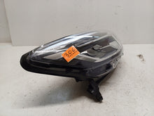 Laden Sie das Bild in den Galerie-Viewer, Frontscheinwerfer Renault Captur 260100400R Full LED Rechts Headlight