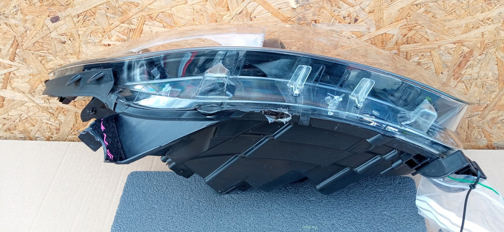 Frontscheinwerfer Renault Captur 130702444900 1305237337 1305631307 Rechts SCH4610329874sj