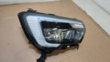 Laden Sie das Bild in den Galerie-Viewer, Frontscheinwerfer Renault Master III 260105567R Rechts Scheinwerfer Headlight SCH1445570293xq