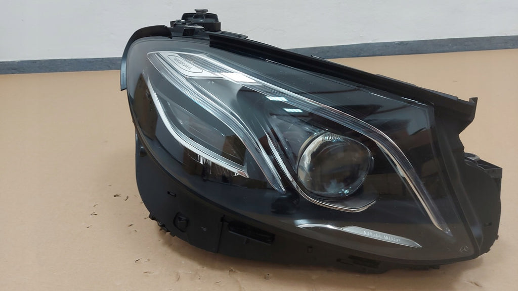 Frontscheinwerfer Mercedes-Benz W213 A2139064804 Rechts Scheinwerfer Headlight SCH6504668130yb