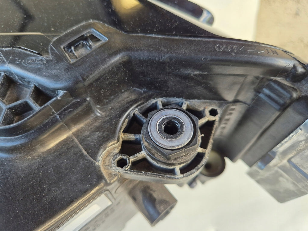 Frontscheinwerfer Skoda Superb III LED Rechts Scheinwerfer Headlight