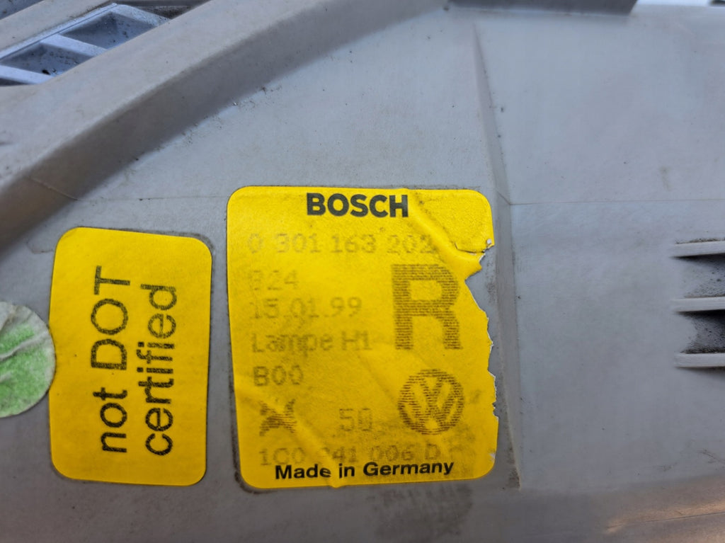 Frontscheinwerfer VW New Rechts Scheinwerfer Headlight SCH7702067033wc