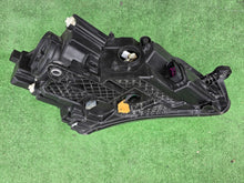 Load image into Gallery viewer, Frontscheinwerfer Skoda Superb III 3V1941015B Xenon Rechts oder Links