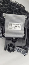 Laden Sie das Bild in den Galerie-Viewer, Frontscheinwerfer Skoda Octavia IV 5E4941035 Ein Stück (Rechts oder Links) SCH9332987809pv