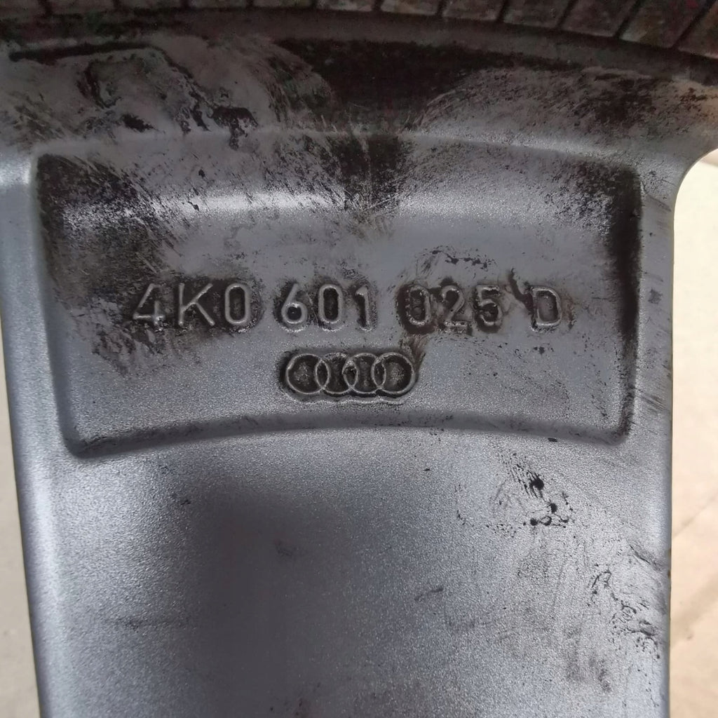 1x Alufelge 18 Zoll 8.0" 5x112 39ET Glanz Silber 4K0601025 Audi A6 C8 Rim Wheel FEL9323975917nq