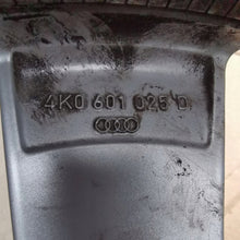 Load image into Gallery viewer, 1x Alufelge 18 Zoll 8.0" 5x112 39ET Glanz Silber 4K0601025 Audi A6 C8 Rim Wheel FEL9323975917nq