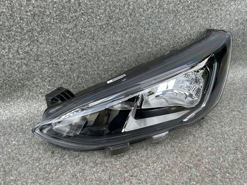 Frontscheinwerfer Ford Focus MX7B-13E015-CE Links Scheinwerfer Headlight SCH7688340542tq