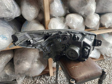 Laden Sie das Bild in den Galerie-Viewer, Frontscheinwerfer Renault Trafic III 260109552R 260604842R LED Ein Satz SCH6978632939bh