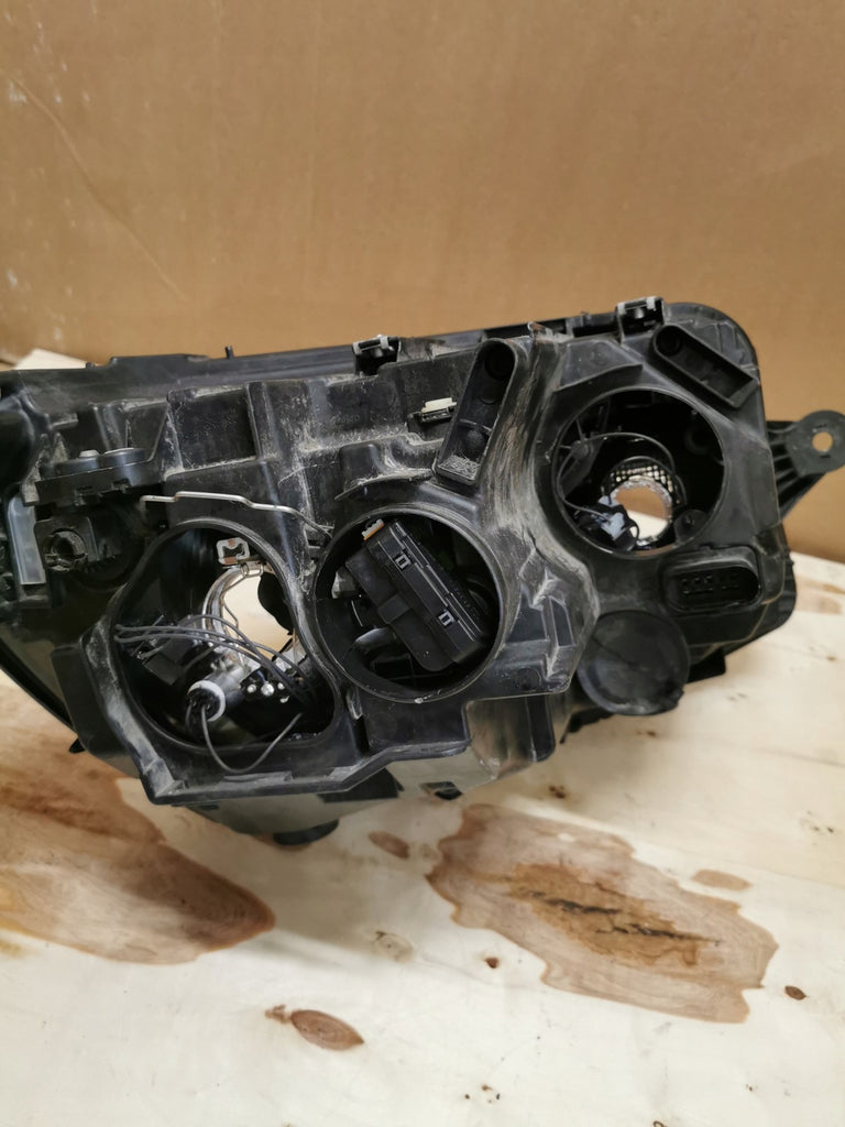 Frontscheinwerfer VW T6 7E1941015AD Halogen Ein Stück (Rechts oder Links)