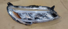 Laden Sie das Bild in den Galerie-Viewer, Frontscheinwerfer Dodge Ram Ducato 68516024AA 68516025AA Rechts Headlight SCH2935542399yy