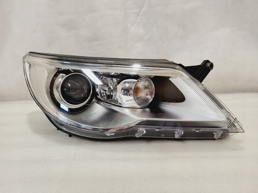 Frontscheinwerfer VW Tiguan 5N1941032K Xenon Rechts Scheinwerfer Headlight