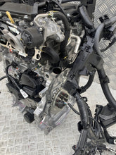 Laden Sie das Bild in den Galerie-Viewer, Motor Toyota Yaris M15AFXE XM15A-P92G 1.5 1TKm 2023 Hybrid Engine Komplett