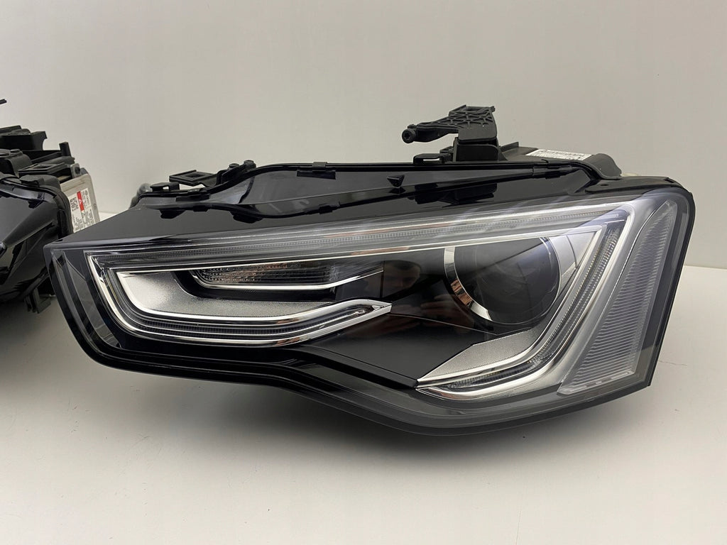 Frontscheinwerfer Audi A5 8T0941006C 8T0941005C Xenon Ein Satz Headlight