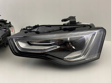 Laden Sie das Bild in den Galerie-Viewer, Frontscheinwerfer Audi A5 8T0941006C 8T0941005C Xenon Ein Satz Headlight