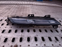 Laden Sie das Bild in den Galerie-Viewer, Frontscheinwerfer BMW 9879936 LED Rechts Scheinwerfer Headlight SCH3217646053po