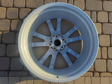 Load image into Gallery viewer, 1x Alufelge 20 Zoll 8.0&quot; 5x112 39ET 80A601025 Audi Rim Wheel