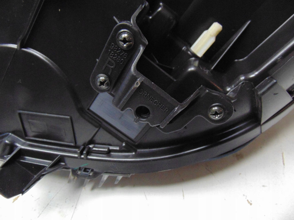 Frontscheinwerfer Peugeot II 208 9833036180 LED Rechts Scheinwerfer Headlight SCH2613632615yu
