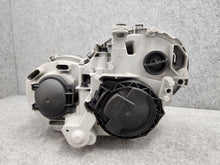 Laden Sie das Bild in den Galerie-Viewer, Frontscheinwerfer Mercedes-Benz W203 A2038203659SCZ 030116627815 Xenon Rechts SCH2853212262ru