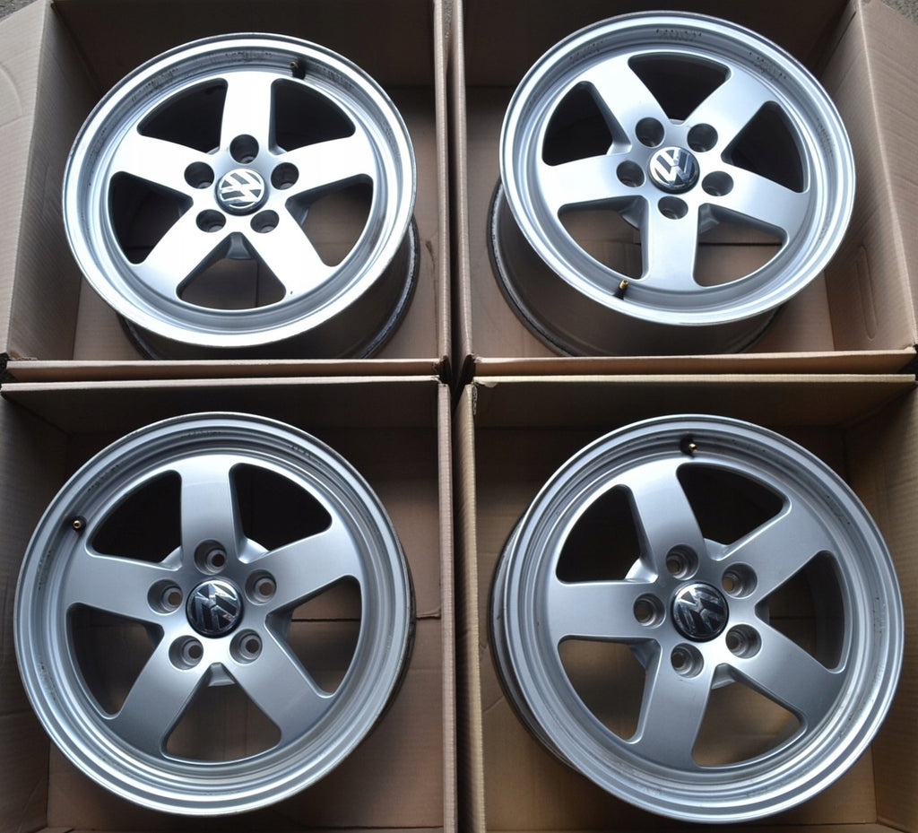 4x Alufelge 16 Zoll 7.0" 5x112 35ET Glanz Silber 8W0601025 Audi Rim Wheel