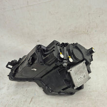 Laden Sie das Bild in den Galerie-Viewer, Frontscheinwerfer Skoda Karoq 57B941016D Rechts Scheinwerfer Headlight SCH8857917906di
